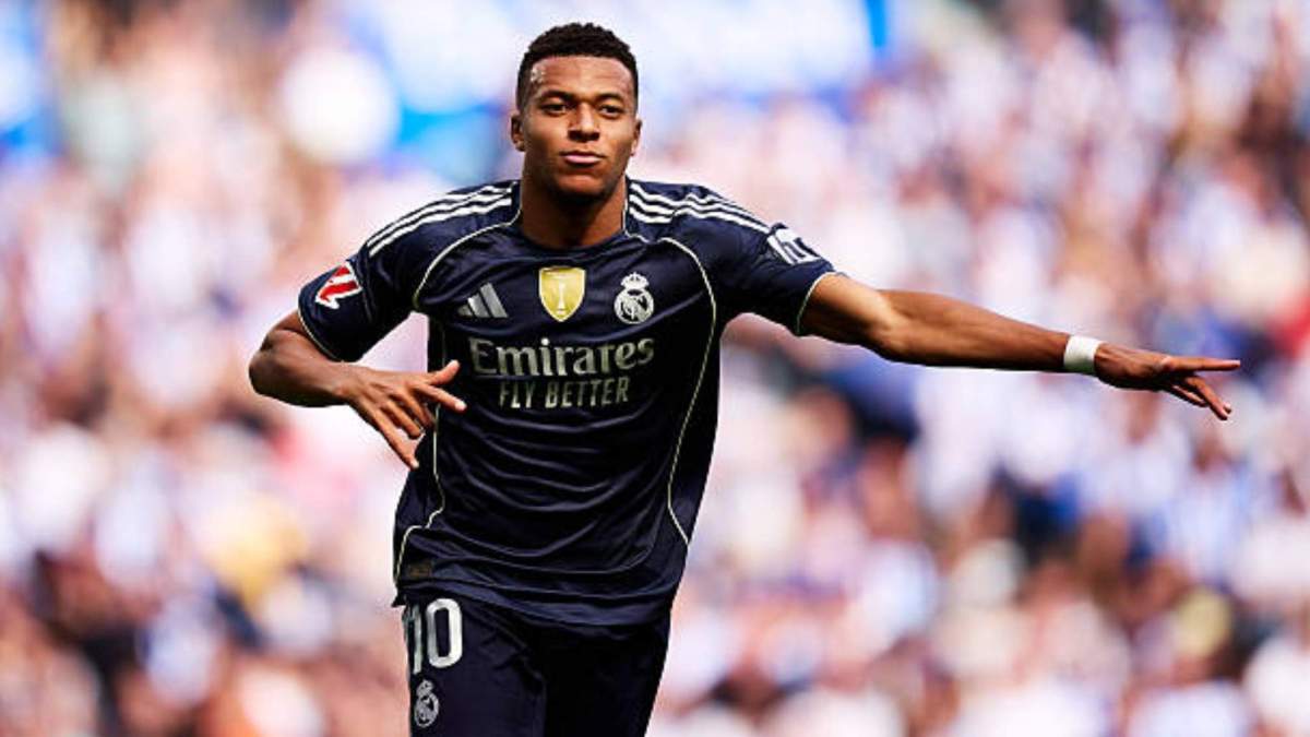 Mbappé celebrando su gol ante contra la Real Sociedad