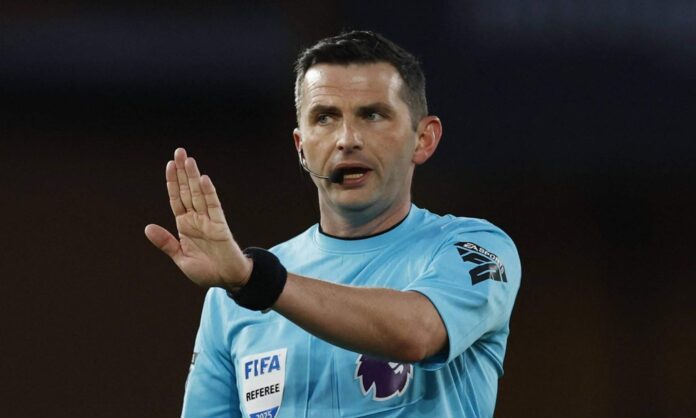 Michael Oliver, árbitro designado para el Real Madrid - Bayern Múnich. 