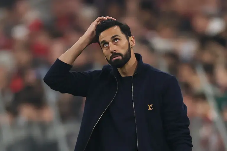  Arbeloa, sobre la expulsión de Camavinga: «Creo que le ha sacado la amarilla aposta porque ya tenía una»

