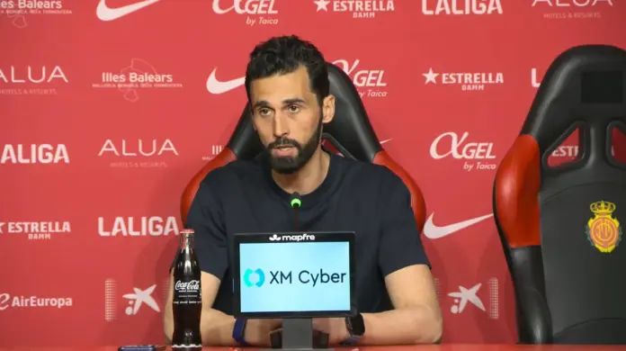  Arbeloa, autocrítico tras perder contra el RCD Mallorca: «La culpa de la derrota es mía»

