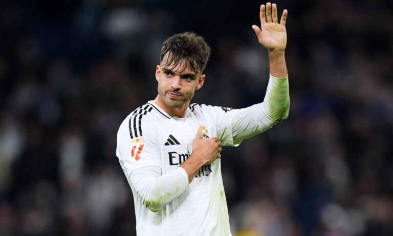 Asencio y Arbeloa, dos visiones enfrentadas dentro del Real Madrid: el futbolista ha sido duramente castigado hasta que ha pedido perdón