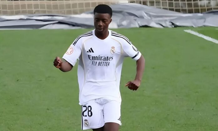 Cherif Fofana jugando un partido en la cantera del Real Madrid.
