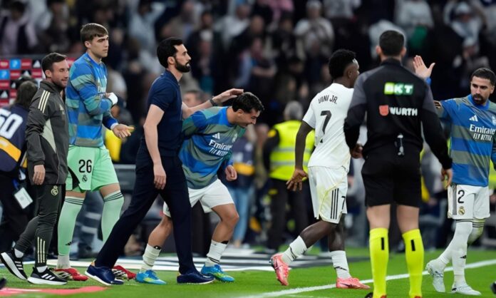 Álvaro Arbeloa medita sacar este once en Son Moix