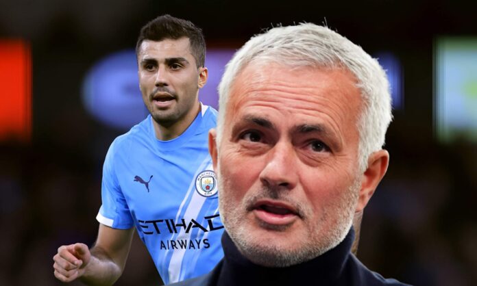 José Mourinho y Rodri Hernández.