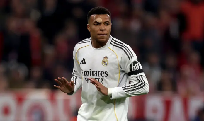  Mbappé se juega este miércoles su presencia en el Clásico

