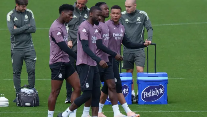  El Real Madrid prepara el partido ante el Real Oviedo con Mbappé y Carvajal

